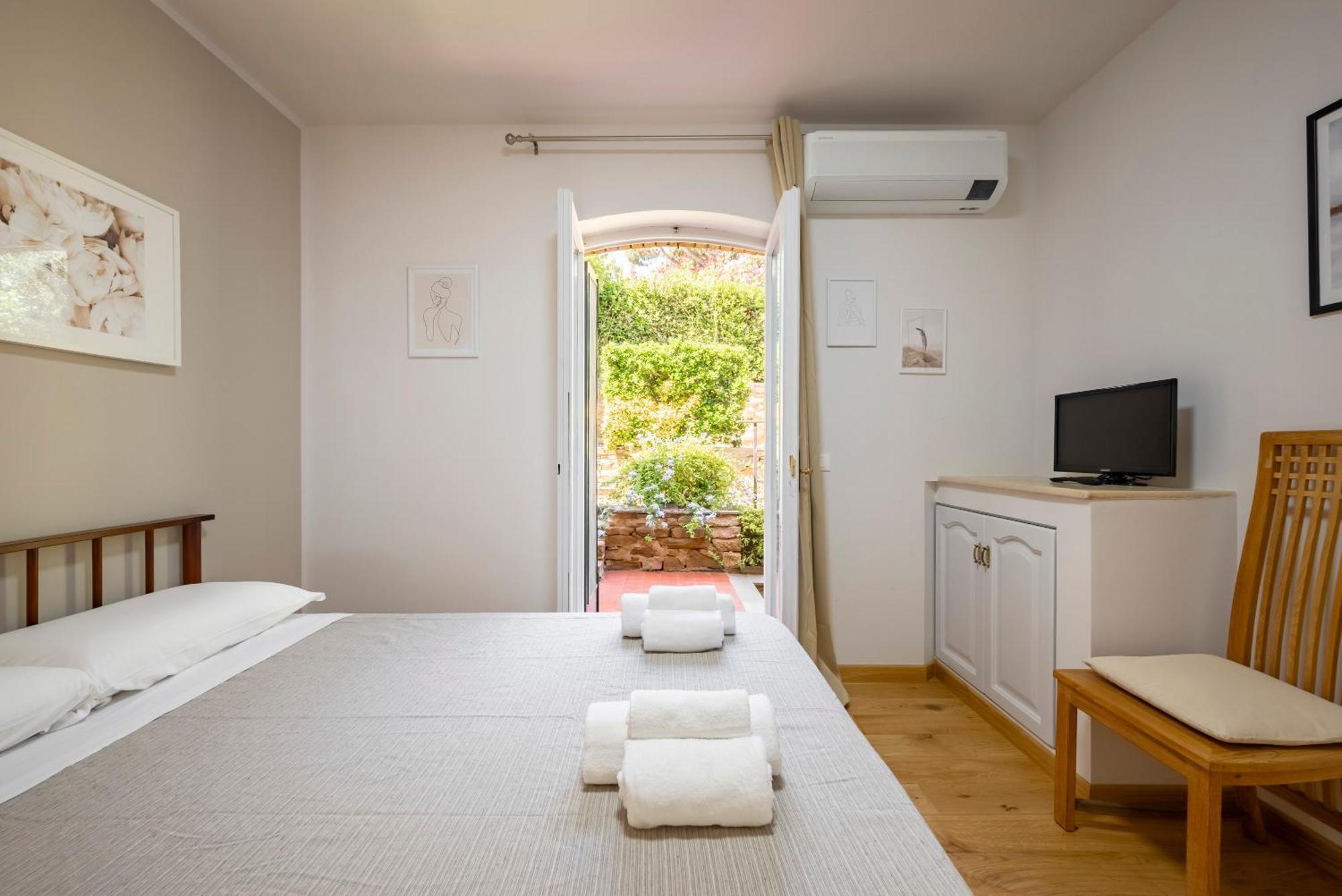 Villa Con Giardino Vista Mare Кастильоне дела Пеская Екстериор снимка